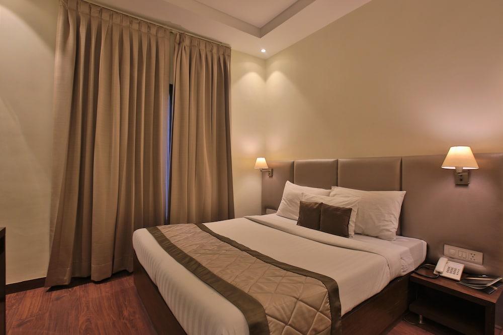 Regale Inn Nuova Delhi Esterno foto